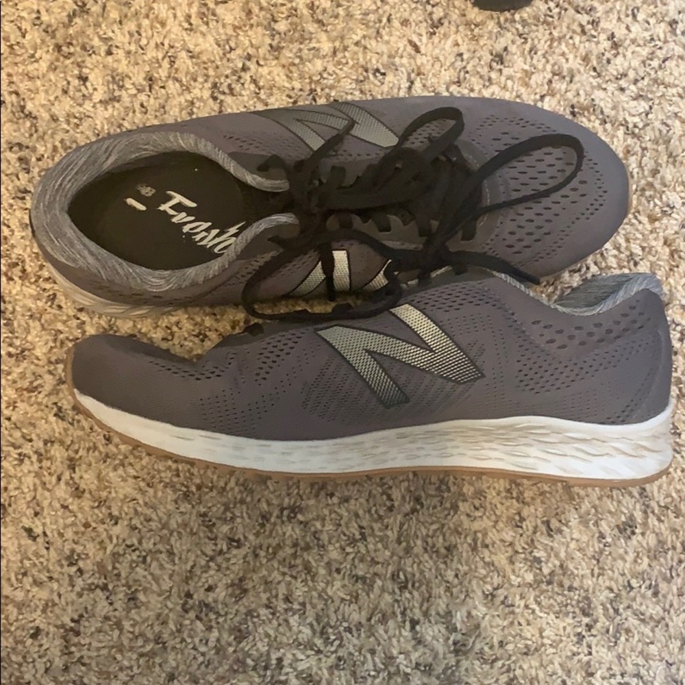Men’s new balance running shoes